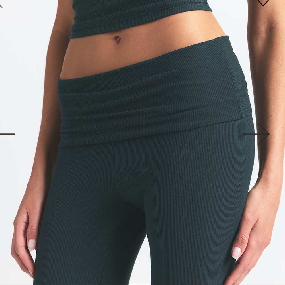SKIMS Soft Lounge Foldover Pant in Cypress - Picture 3 of 4